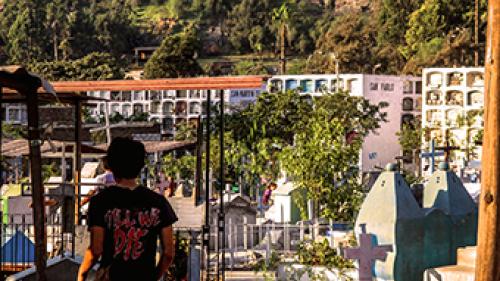 1-Bajo-el-pueblo.