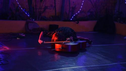 Encuentro de improvisación entre música y danza
