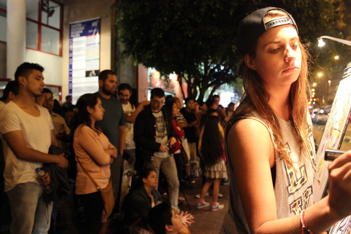 Caro Paz and the crowd